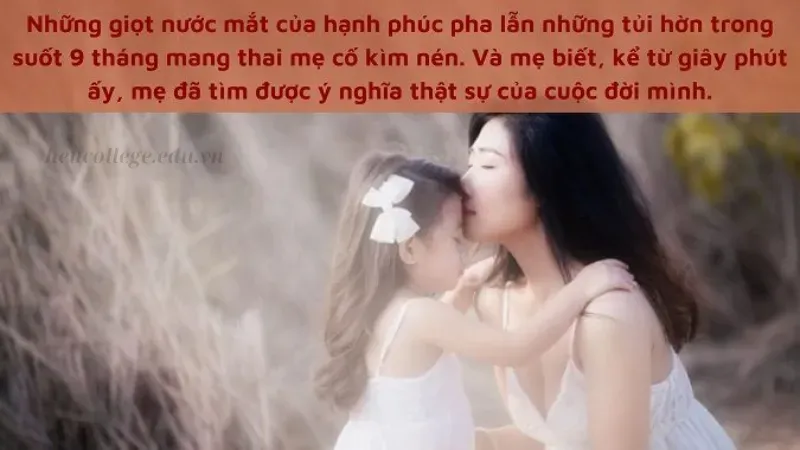 STT mẹ và con gái vui vẻ, hài hước mang đến tiếng cười 3