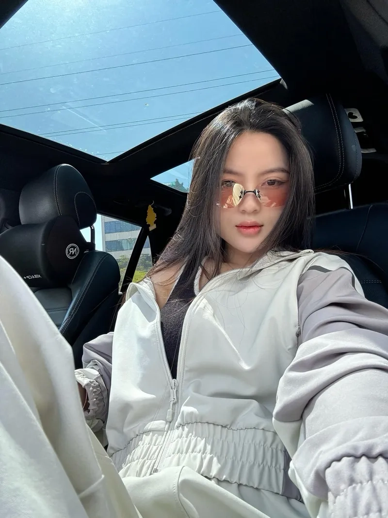 Tất tần tật về hot girl nổi tiếng mạng xã hội Chu Thanh Huyền là ai