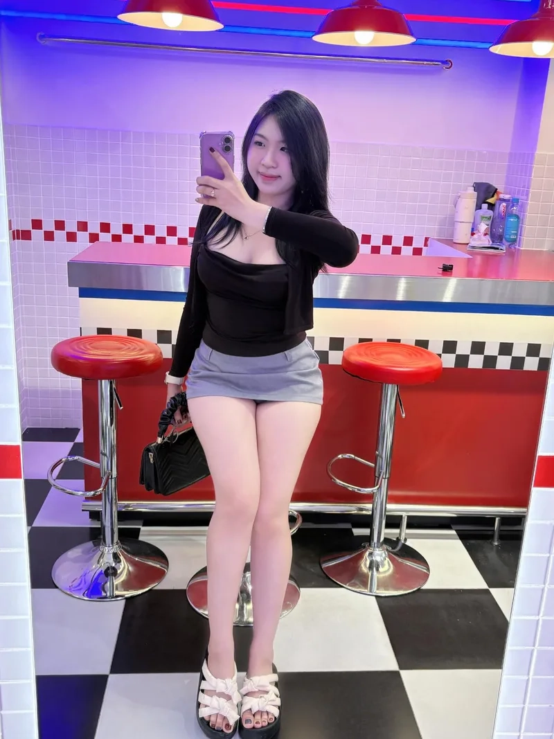 Lưu ngay ảnh con gái 12 tuổi siêu dễ thương