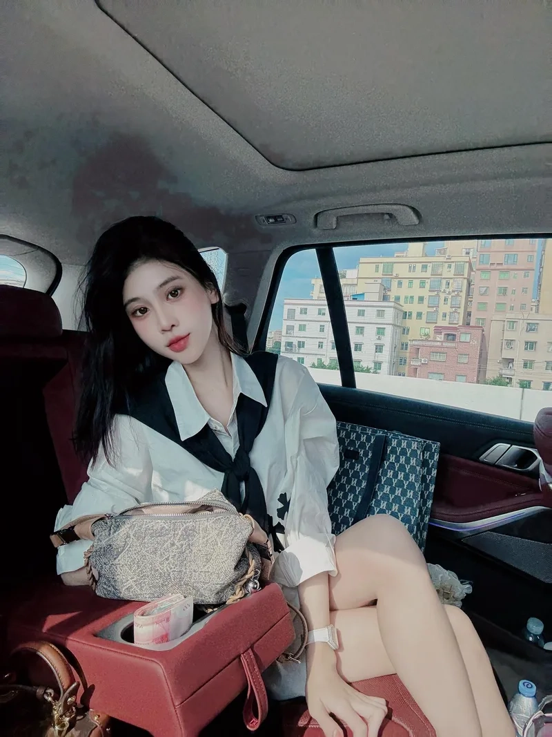 Tuổi teen hồn nhiên qua hình ảnh gái cute 2k9