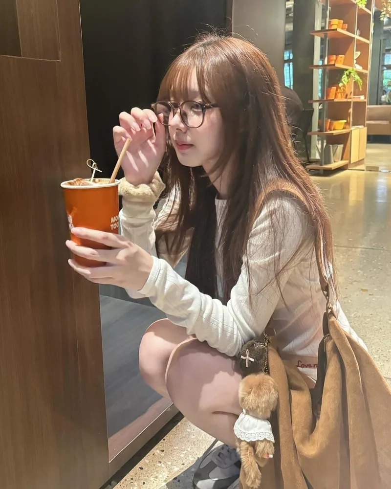 Tỏa sáng trang cá nhân với avatar facebook ảnh gái đẹp