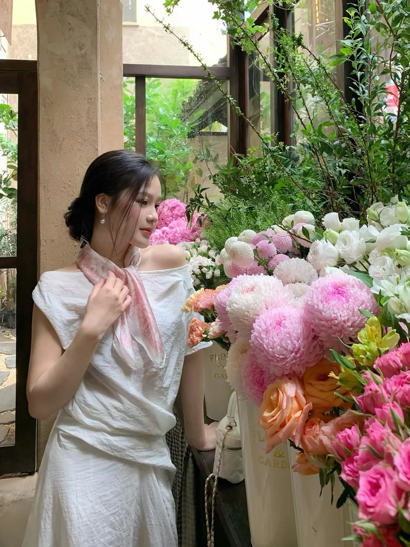 Thỏa sức ngắm ảnh gái đẹp 14 tuổi xinh xắn