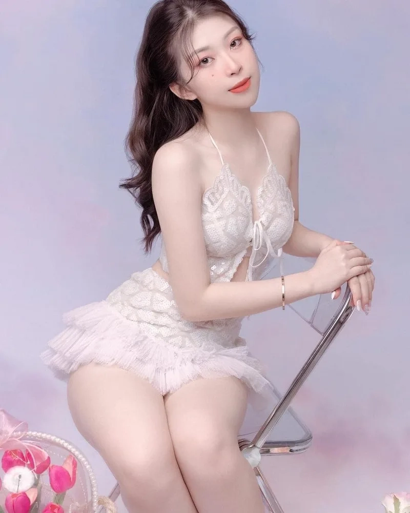 Nét đẹp phóng khoáng qua hình ảnh con gái mặc bikini
