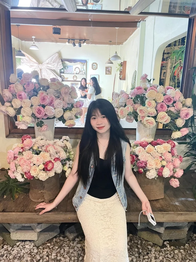 Thay đổi diện mạo online bằng Ảnh đại diện con gái xinh phong cách Instagram