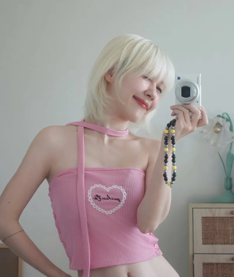 Biến màn hình nổi bật với ảnh gái xinh việt nam