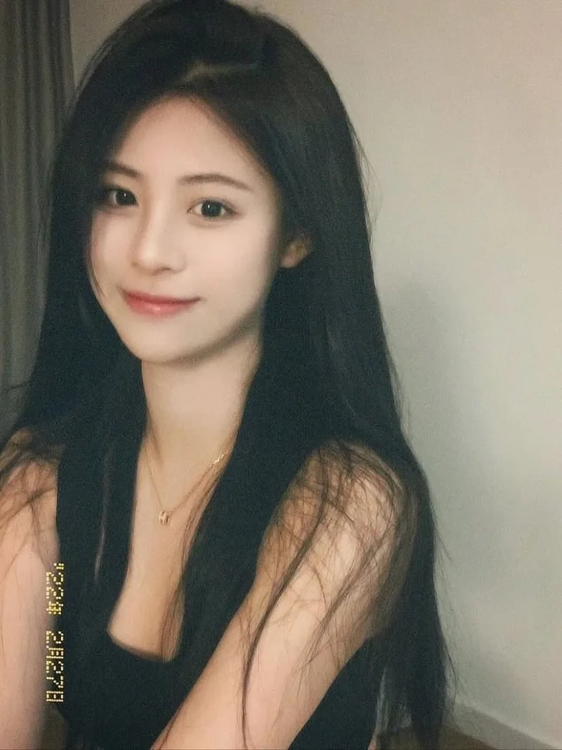 Thêm nét đáng yêu cho màn hình với hình ảnh cô gái đẹp việt nam