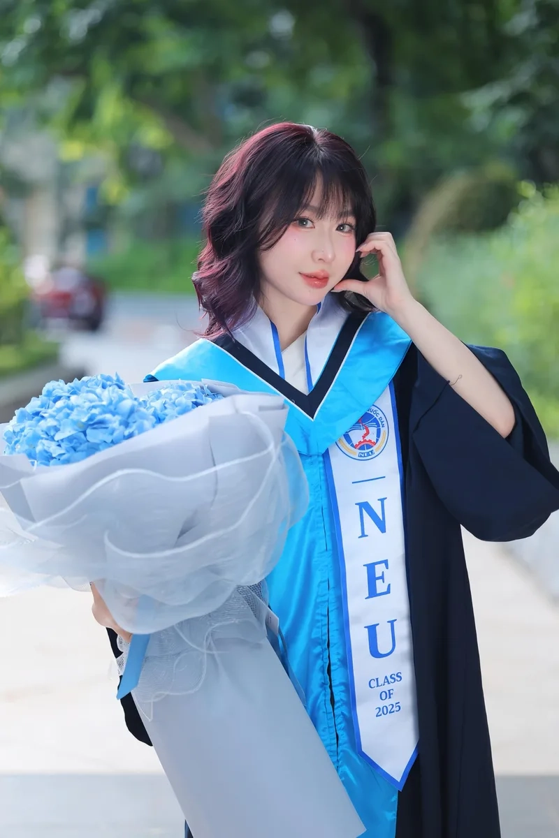 Vẻ đẹp đời thường qua ảnh mạng con gái