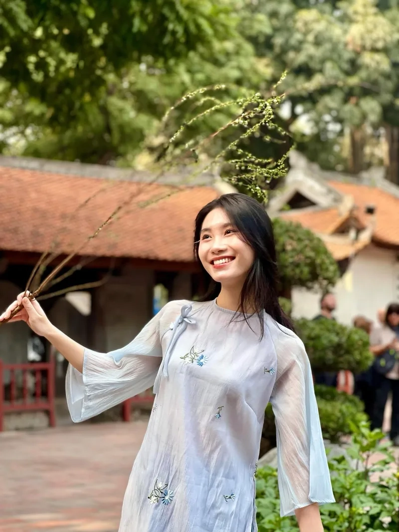 Gây thương nhớ với nụ cười ngọt ngào của avatar cute cô gái