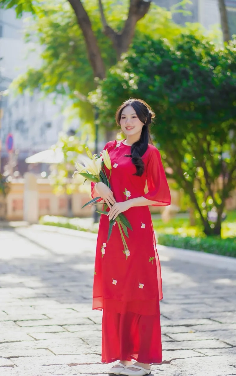 Làm mới màn hình với hình nền gái xinh cute cực dễ thương