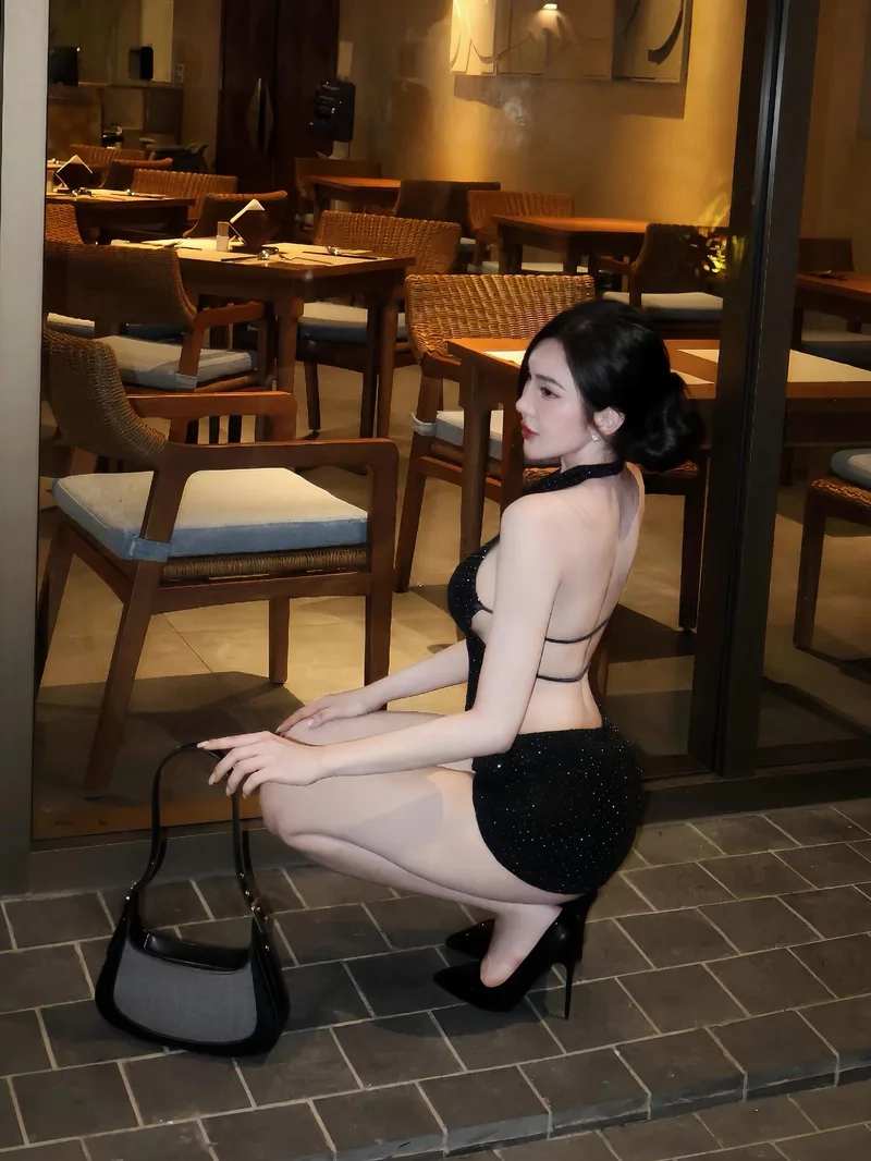 Tận hưởng sắc đẹp trên iPhone với Hình nền gái đẹp cho điện thoại iPhone