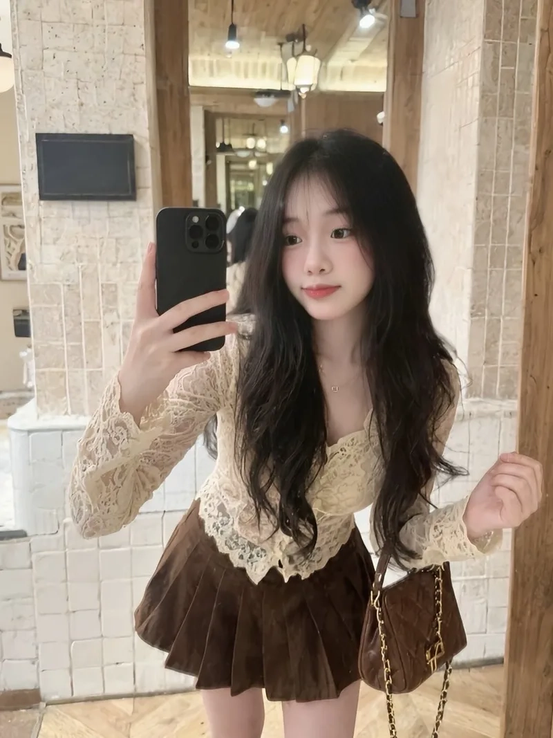 Màn hình sống động hơn nhờ Hình nền gái đẹp 4k cho máy tính