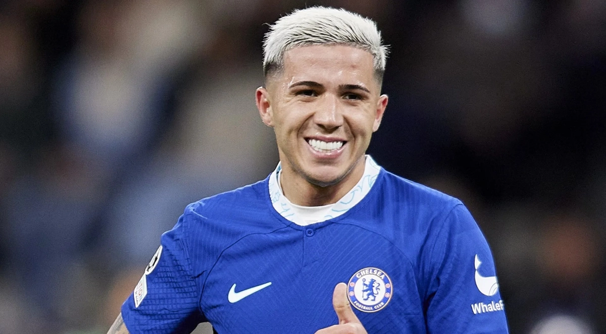 Làm thế nào Enzo tịnh tiến bóng thoát vây hiệu quả?