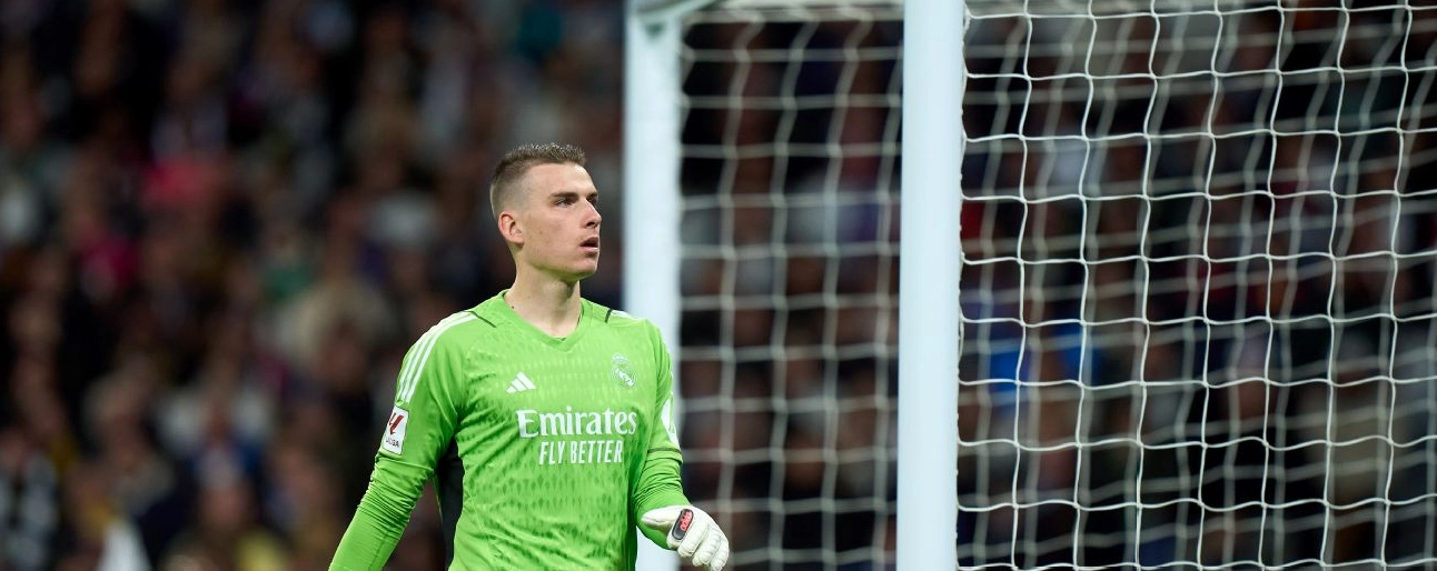 Phân tích Andriy Lunin