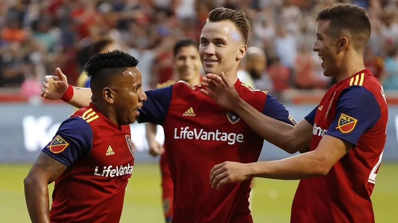 Rusnak edges out Martinez for Week 25 Goal of the Week honors