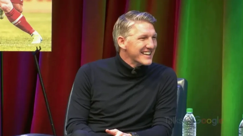 Video Bastian Schweinsteiger trở thành tâm điểm trong cuộc trò chuyện Google Talks
