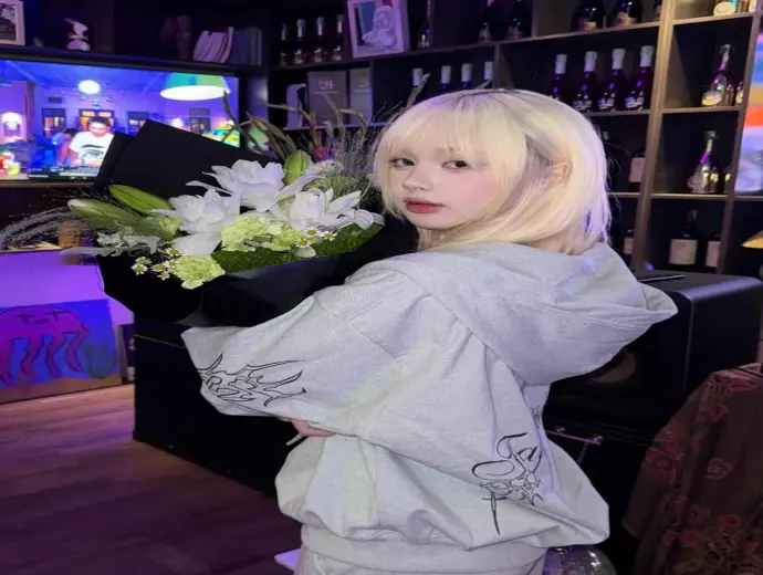 Bộ sưu tập hình nền hot girl 4k cho máy tính siêu cuốn hút