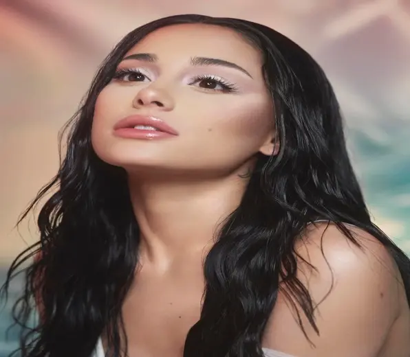 Ariana Grande hành trình chinh phục đỉnh cao âm nhạc