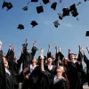 Caption Tốt Nghiệp Đại Học Ngắn Gọn: Lời Nhắn Ý Nghĩa Cho Ngày Tựu Trường