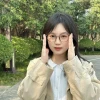 Tuyển Tập Ảnh Gái Xinh Đeo Kính Thu Hút Mọi Ánh Nhìn 2026