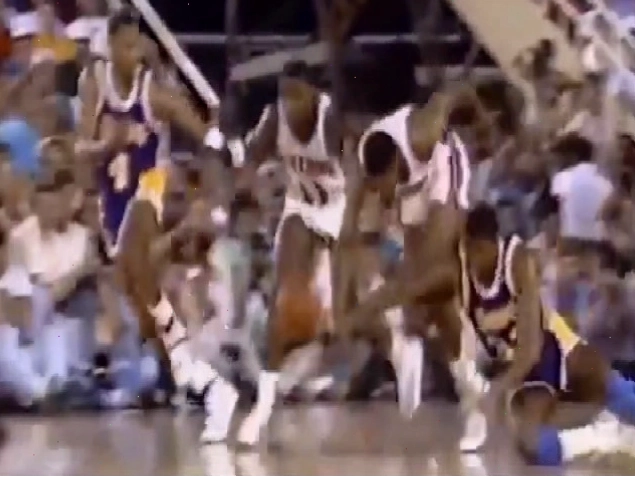 Dennis Rodman trên sân đấu NBA