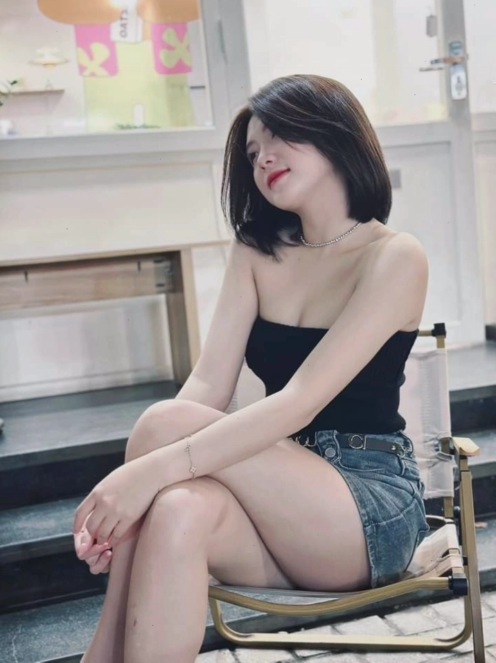 Ảnh gái xinh 2k10 với khuôn mặt bầu bĩnh đáng yêu