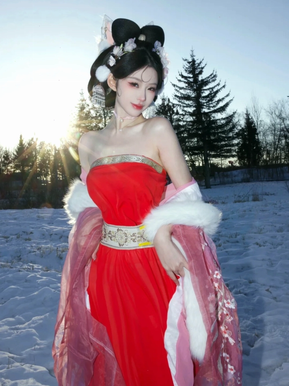 Ảnh gái xinh Trung Quốc cosplay cổ trang với thần thái thu hút