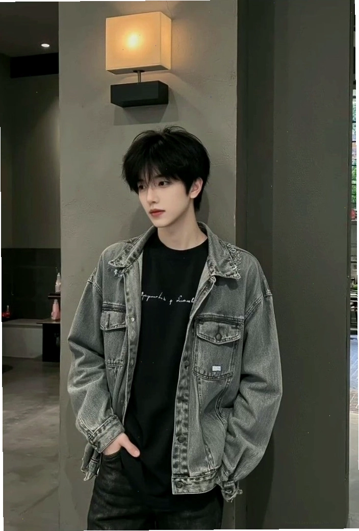 Ảnh trai Hàn Quốc ngầu với phong cách street style ấn tượng