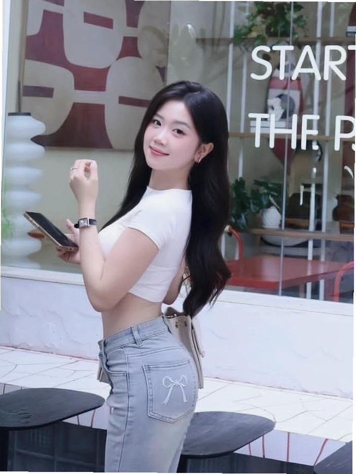 Gái xinh đẹp nhất Việt Nam sở hữu thần thái cuốn hút