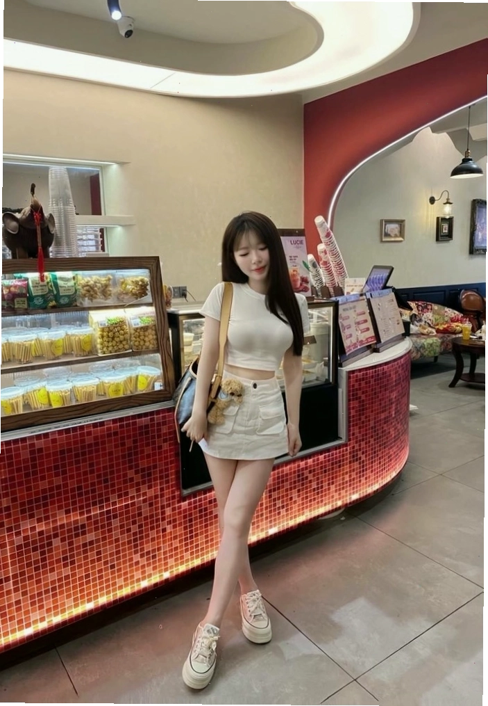Gái xinh nhất Việt Nam với phong cách hiện đại, thời thượng
