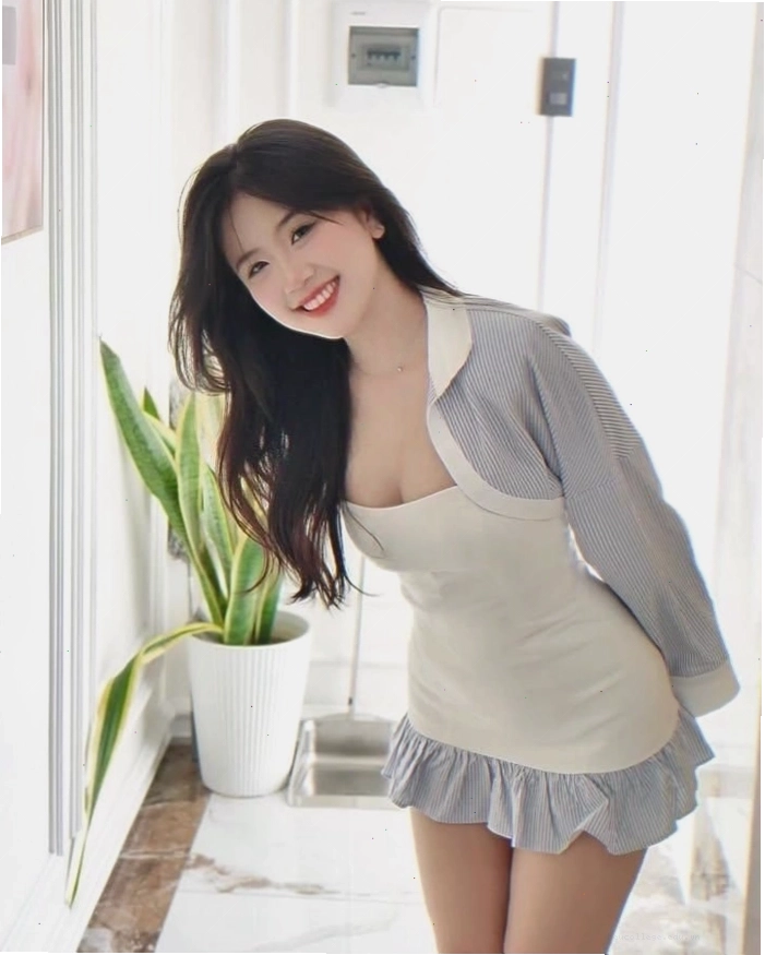 Gái xinh Việt Nam với thần thái tự tin và cuốn hút