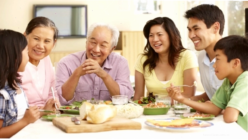 Gia đình là nơi cuộc sống bắt đầu và tình yêu không bao giờ kết thúc