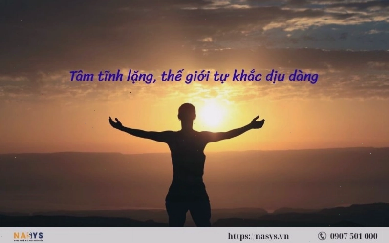 Hình ảnh con đường yên bình giữa thiên nhiên