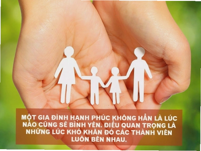 Hình ảnh gia đình hạnh phúc vui vẻ