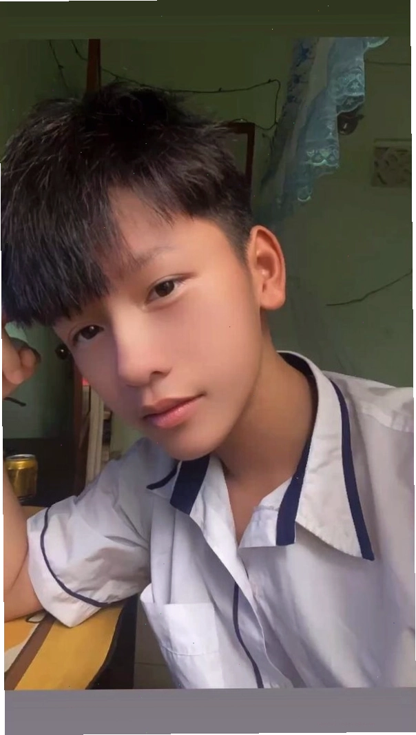 Nam sinh K12 với phong cách boy phố, năng động và cá tính