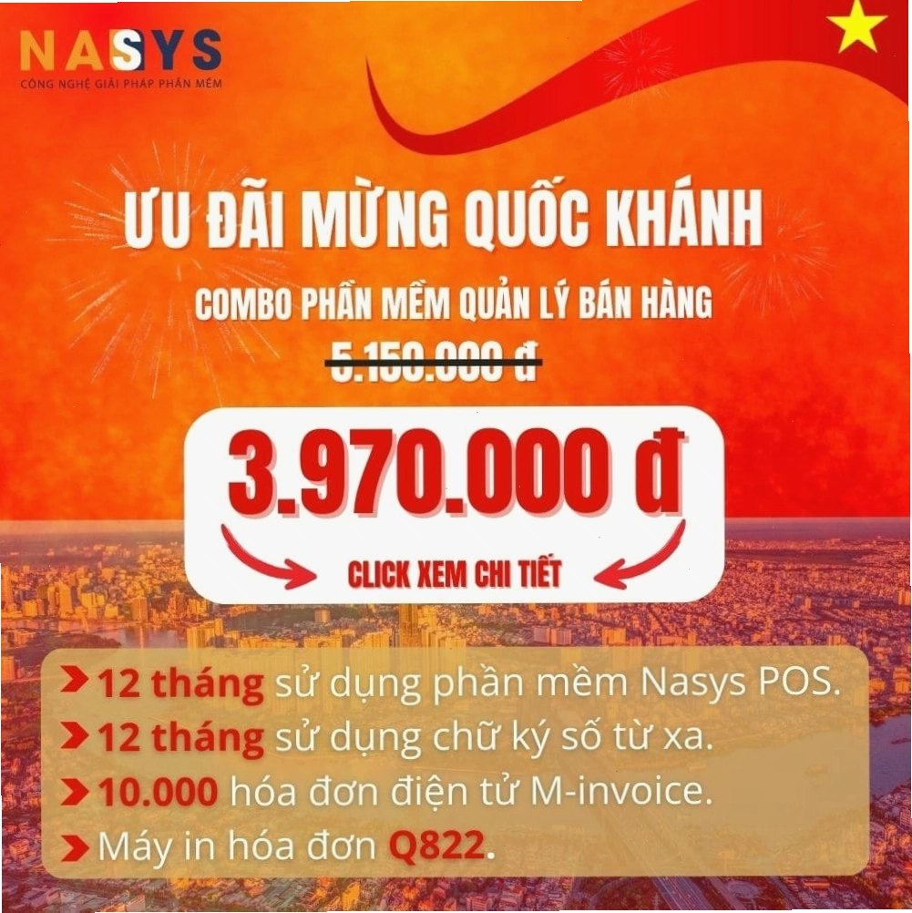 Người lớn tuổi mỉm cười hạnh phúc bên con cháu