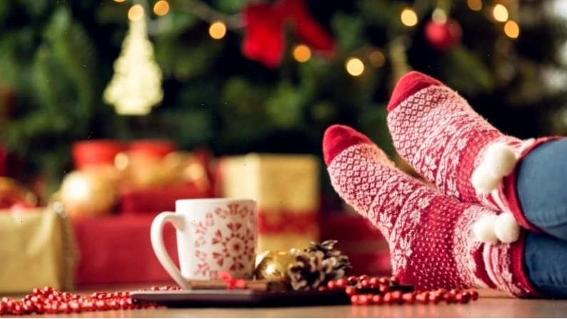 Status thả thính Noel hài hước cho nam giới năm 2026