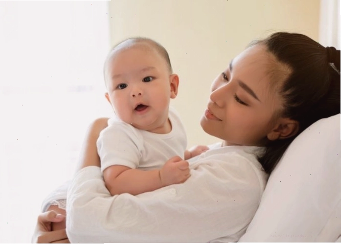 Stt hài hước về mẹ và con gái