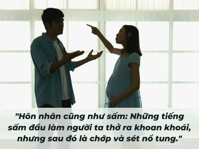 Vợ chồng tranh cãi, không khí căng thẳng
