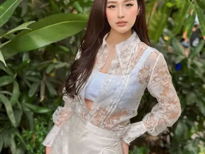 Ngắm ảnh Mai Phương Thúy ở mọi góc độ