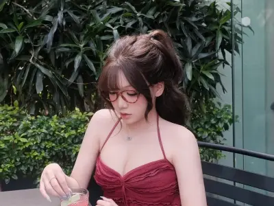 Bộ sưu tập ảnh gái đeo kính cute đáng yêu nhất hiện nay