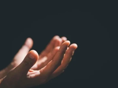 Những câu nói hay về sinh lão bệnh tử: Chiêm nghiệm về vòng đời con người